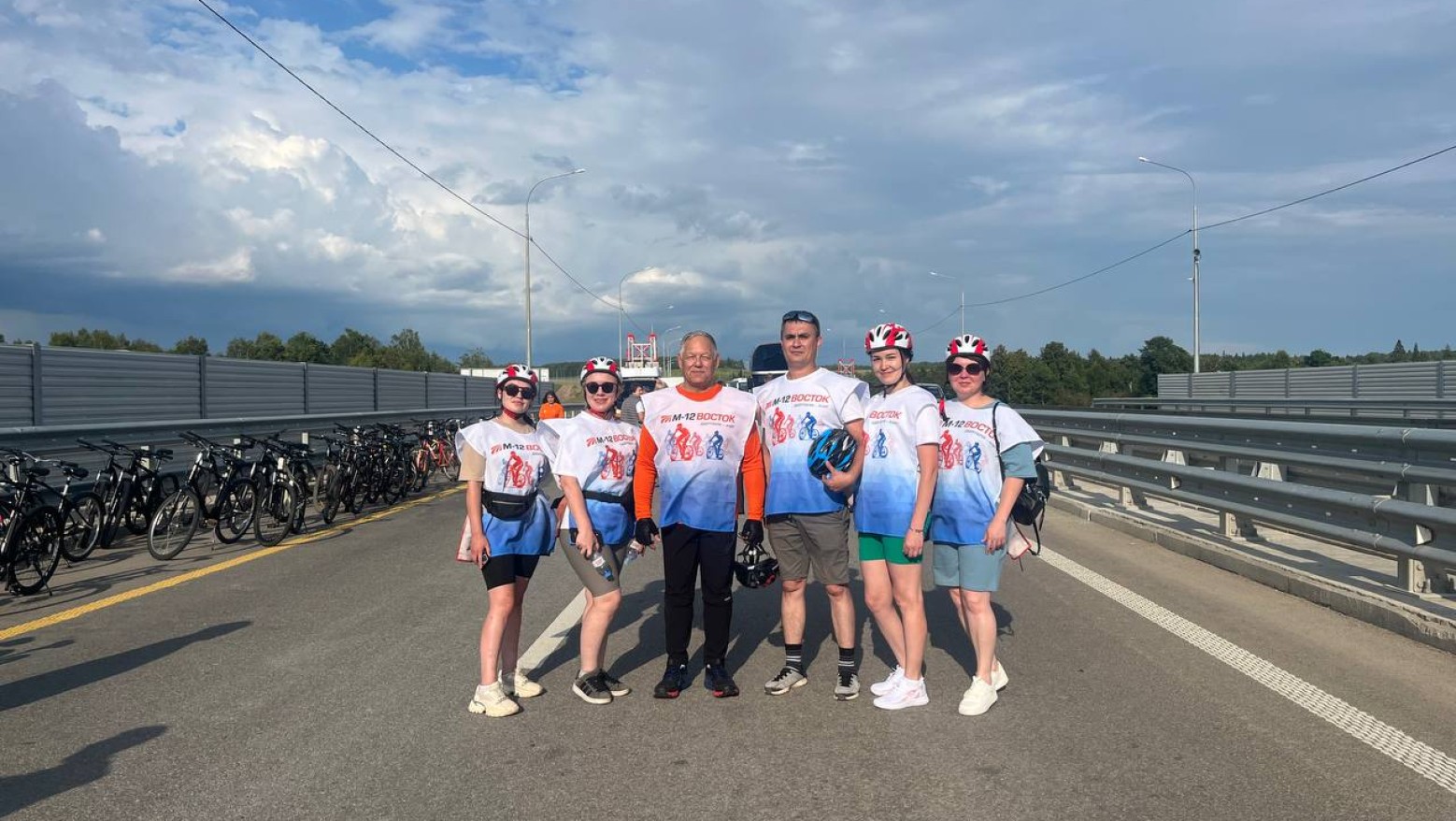 На дороге Дюртюли-Ачит прошел велозаезд в честь открытия трассы - слайд 2